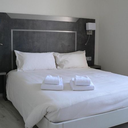 Hotel Moderne Арас Екстер'єр фото