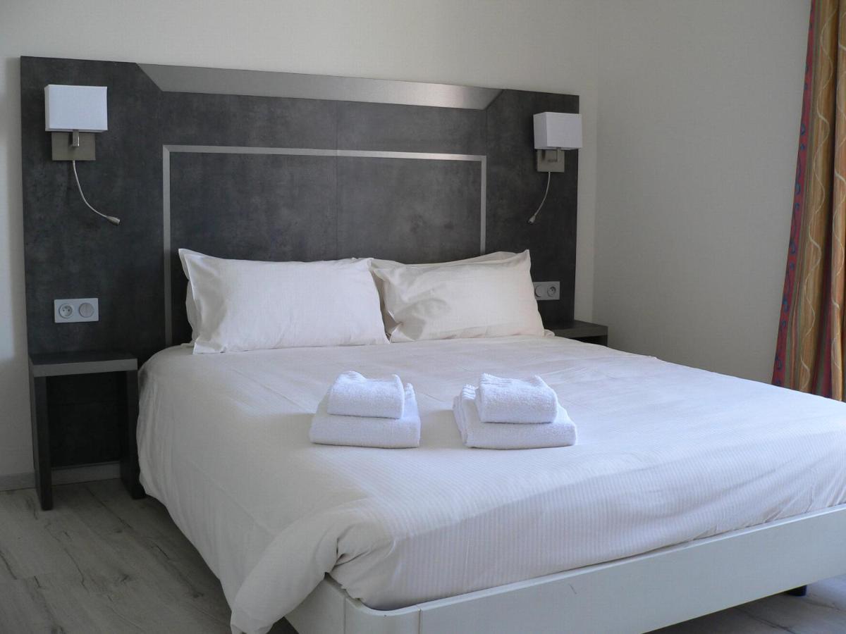 Hotel Moderne Арас Екстер'єр фото