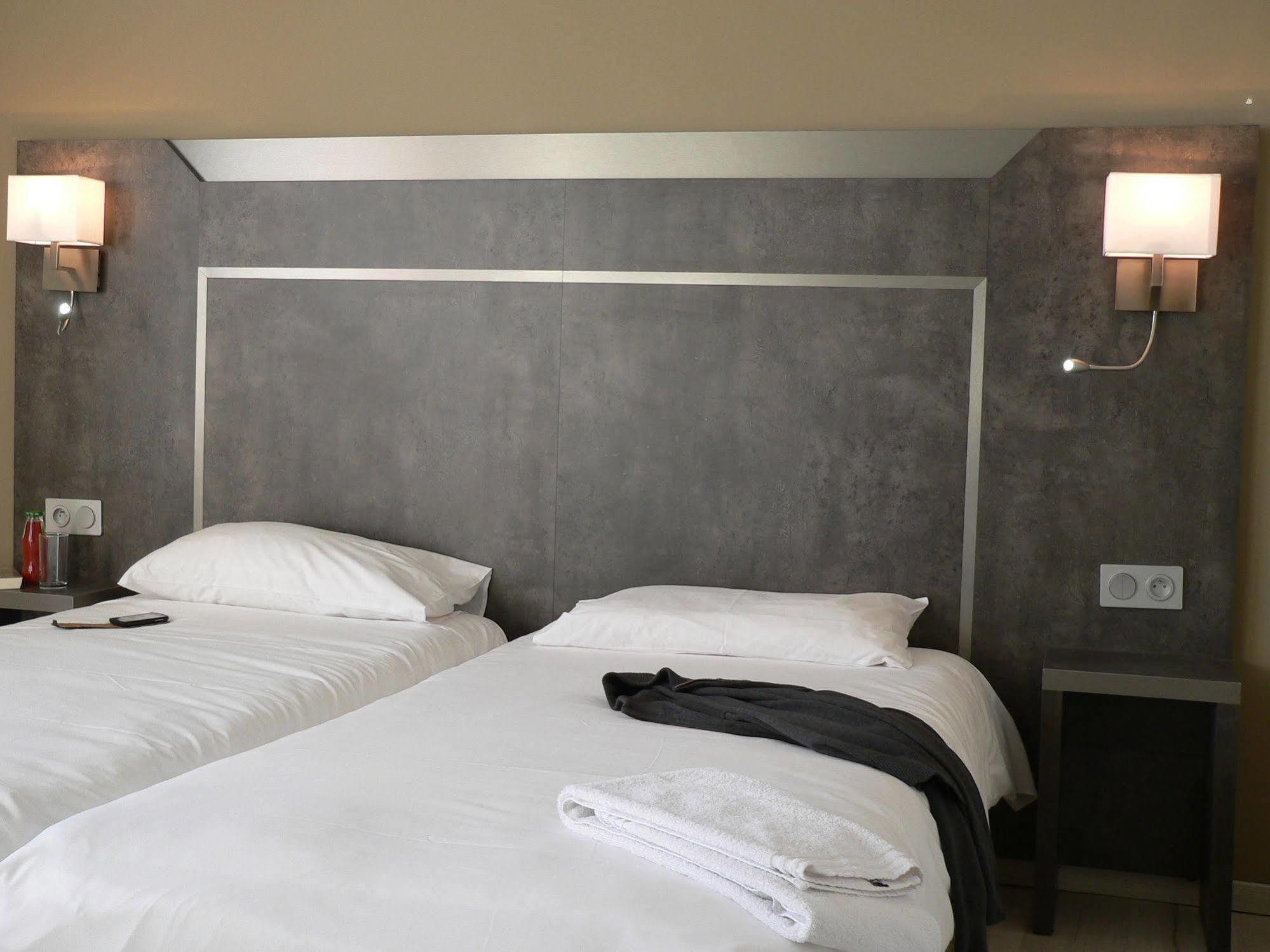 Hotel Moderne Арас Екстер'єр фото